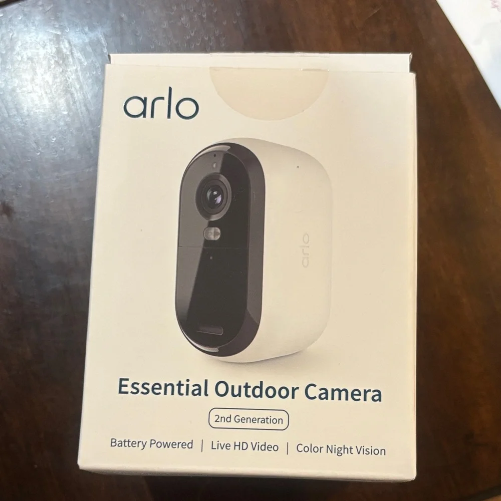 Essential Outdoor Camera - Black and White